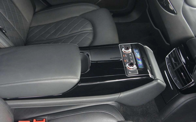 Audi S8 cena 149900 przebieg: 131000, rok produkcji 2012 z Hajnówka małe 596